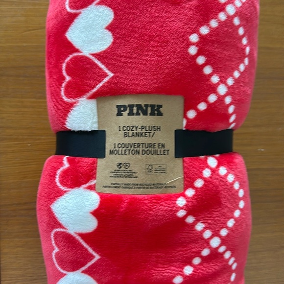 PINK cozy plush blanket Victorias Secret - Picture 2 of 6